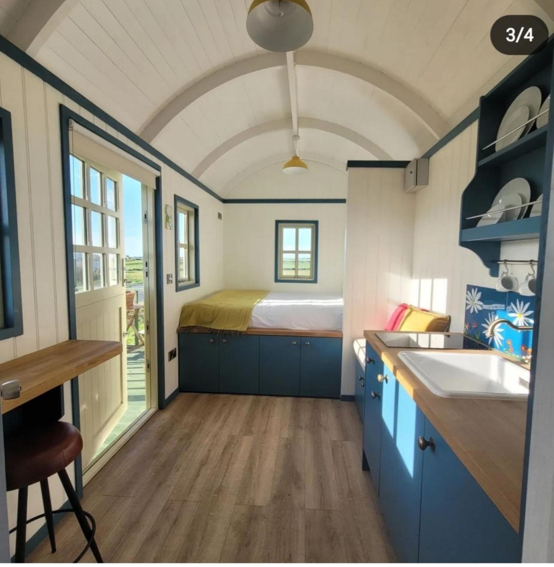 Wild Meadow Huts Villa Doolin Exterior photo