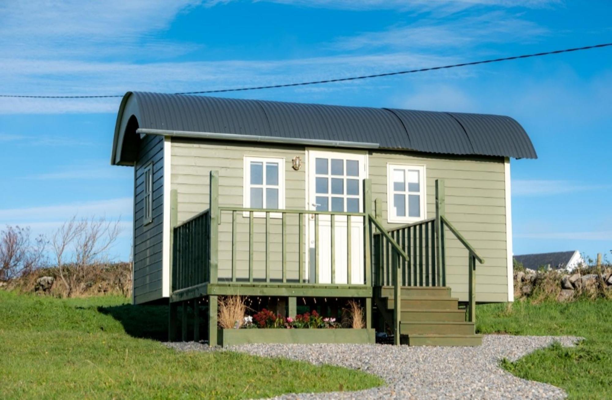 Wild Meadow Huts Villa Doolin Exterior photo
