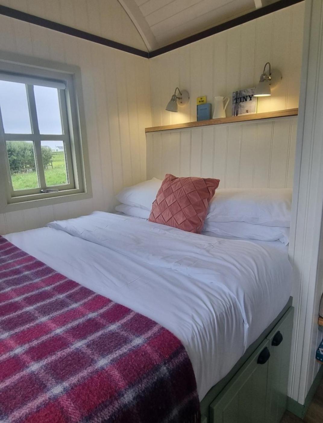 Wild Meadow Huts Villa Doolin Exterior photo