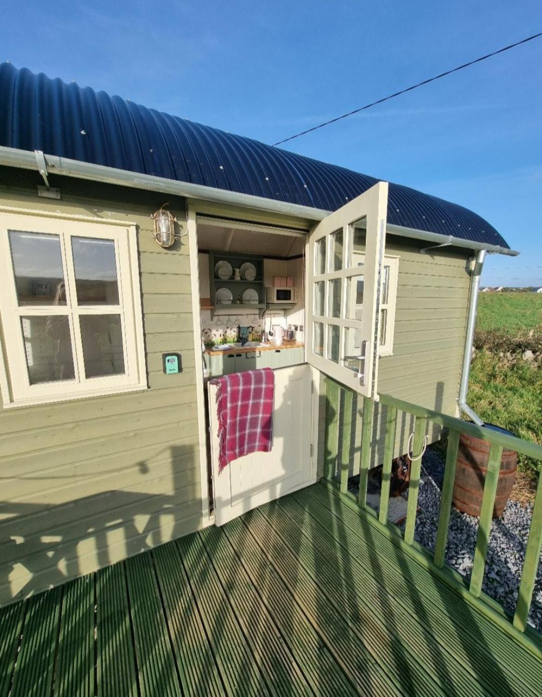 Wild Meadow Huts Villa Doolin Exterior photo
