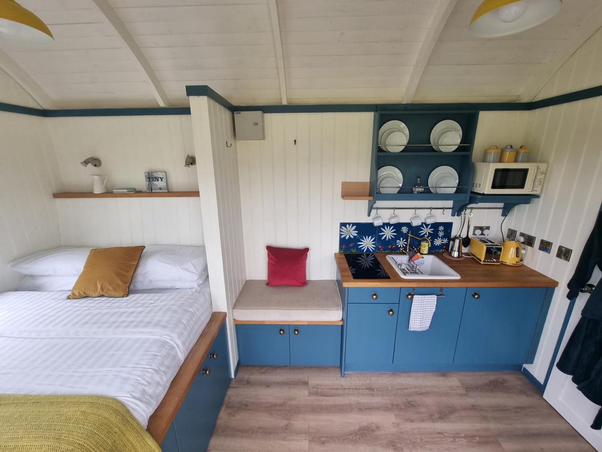 Wild Meadow Huts Villa Doolin Exterior photo