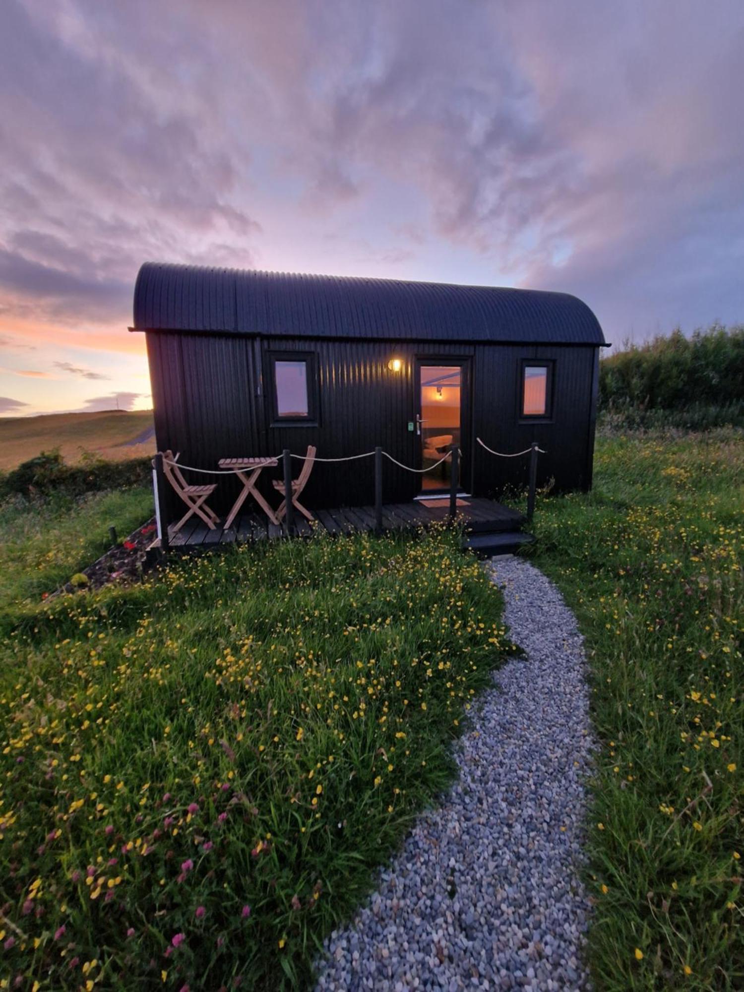 Wild Meadow Huts Villa Doolin Exterior photo