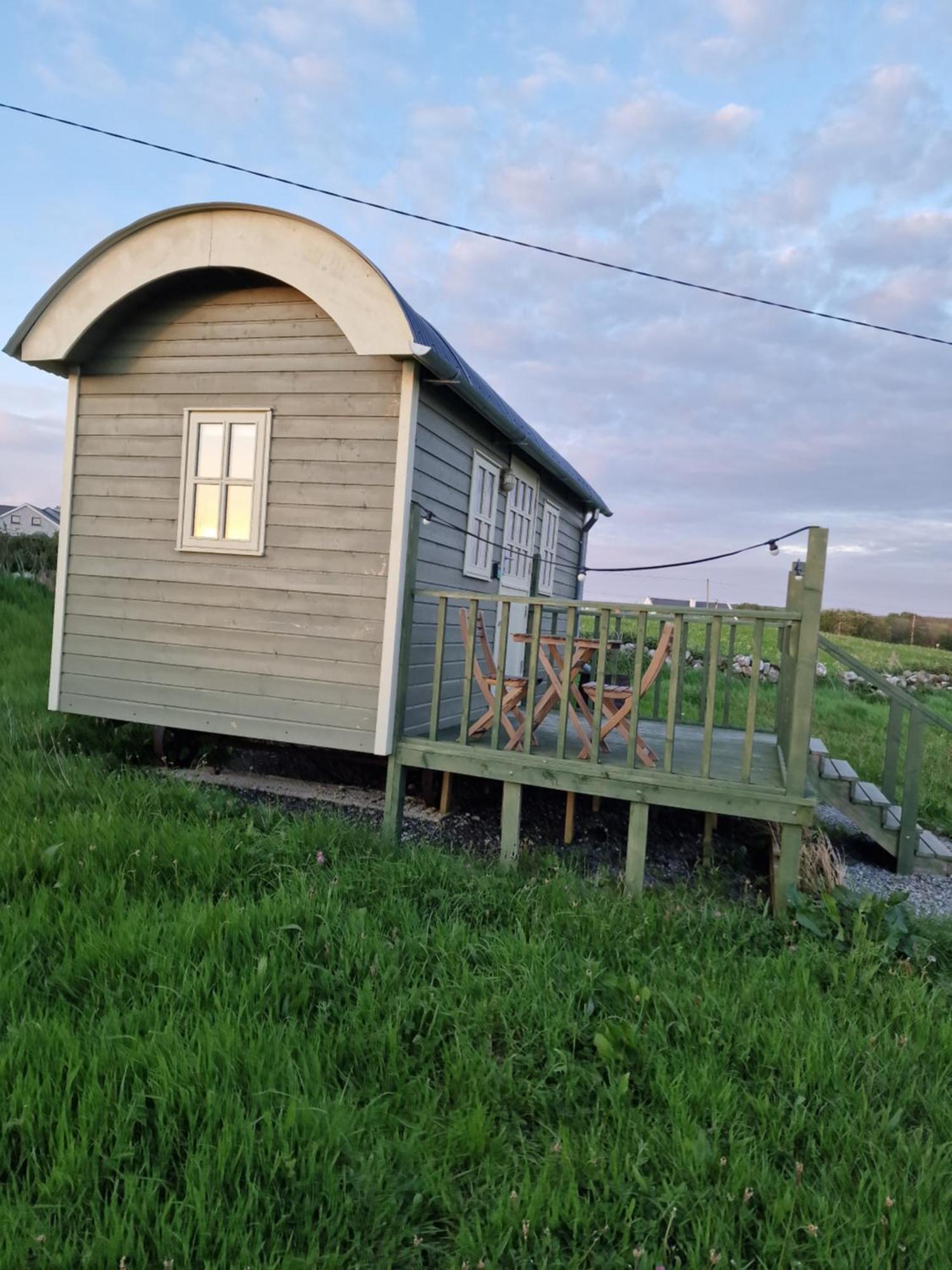 Wild Meadow Huts Villa Doolin Exterior photo
