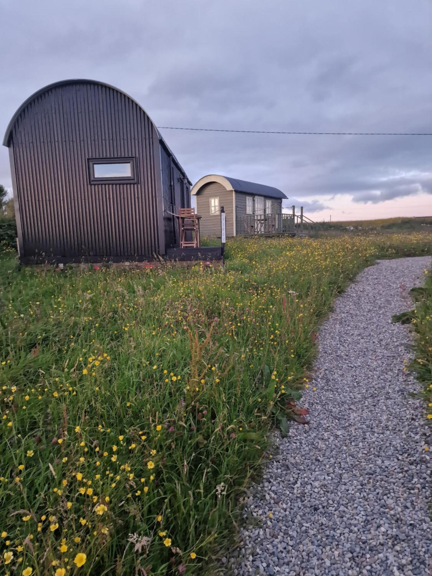 Wild Meadow Huts Villa Doolin Exterior photo