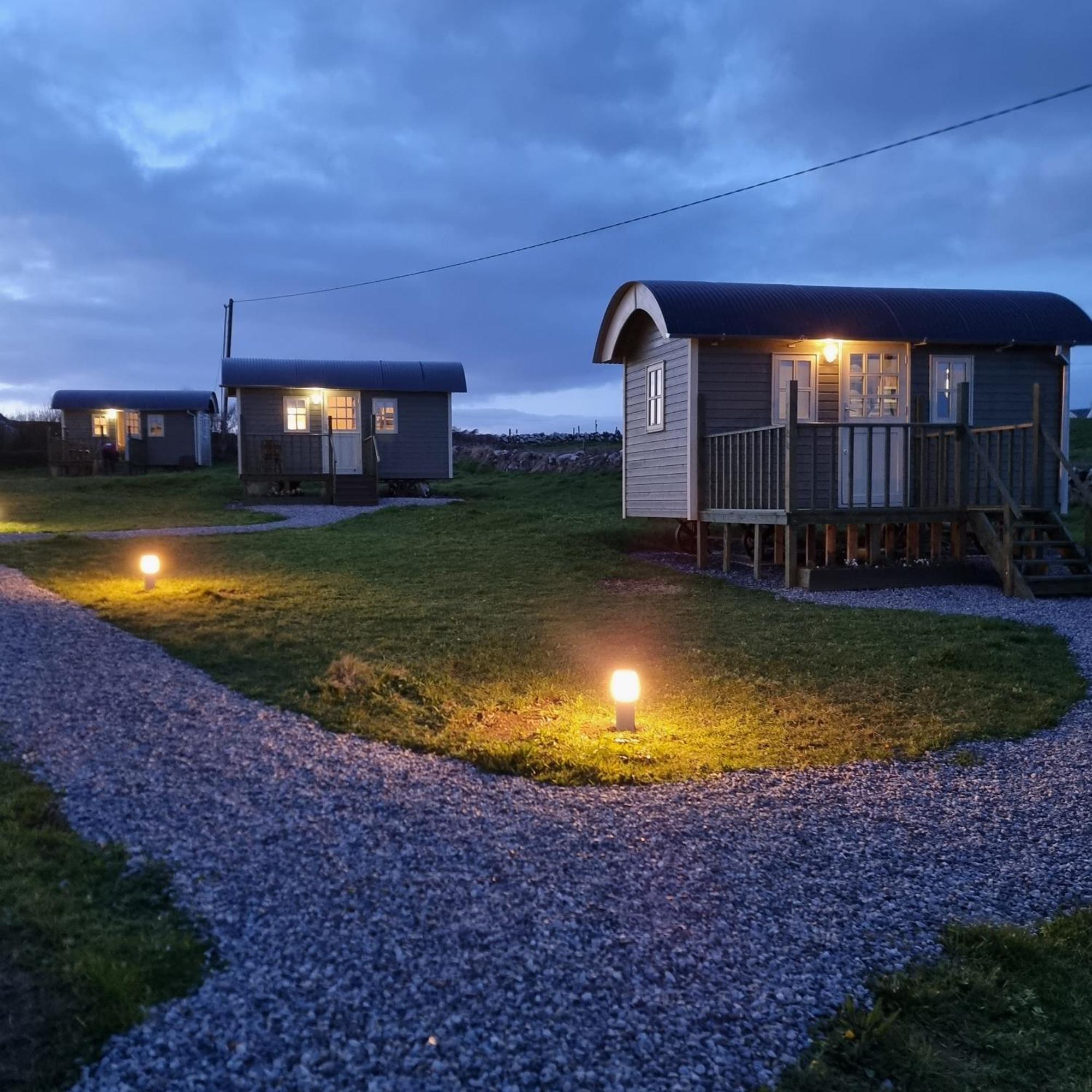Wild Meadow Huts Villa Doolin Exterior photo